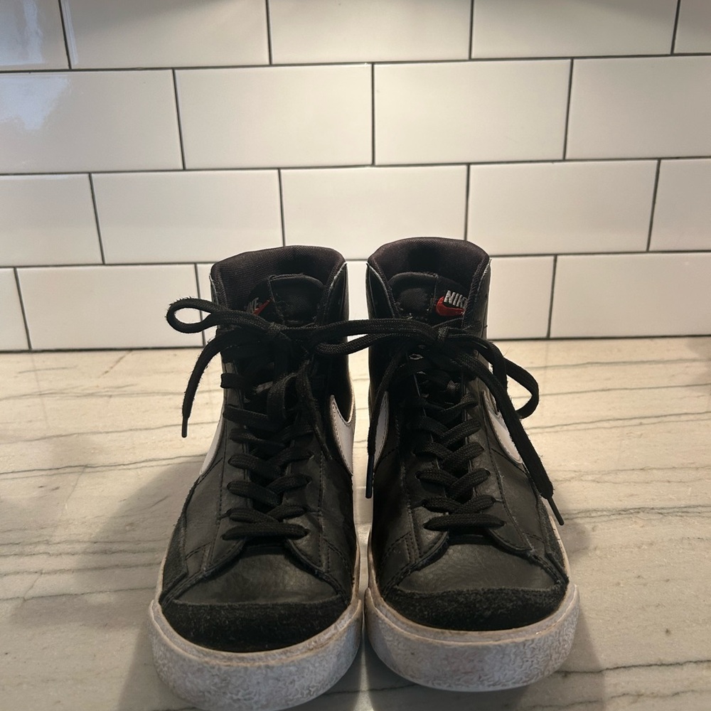 Nike Black and White High-Top Blazers